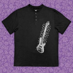 2000s Grunge Black and White Punk Guitar Print Henley T-shirt | Size L